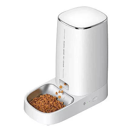 Smartphone-controlled pet feeder for cats and dogs